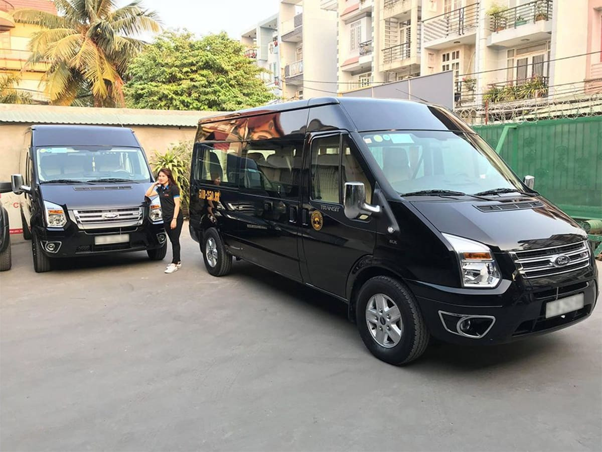 Giá thuê xe 16 chỗ chưa bao gồm VAT