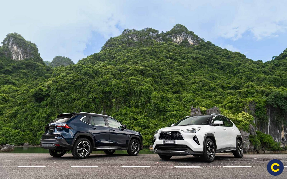 Giá xe Toyota 5 chỗ gầm cao
