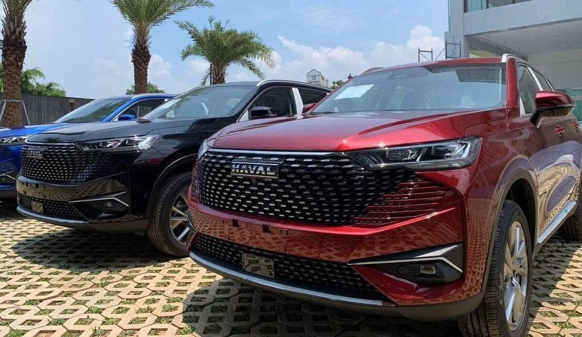 Haval H6 HEV 2023 với nội thất thể thao, hiện đại
