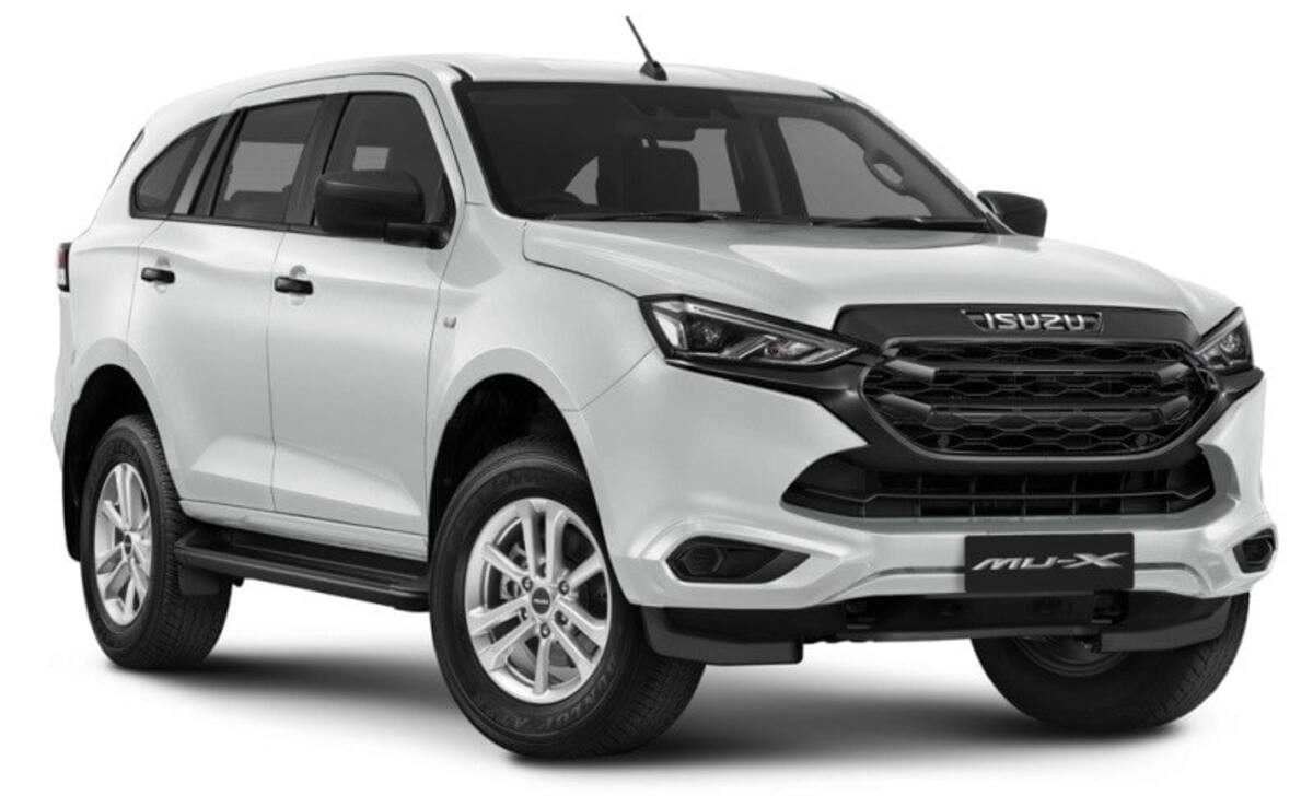 Isuzu mu-X là mẫu xe thuộc phân khúc SUV 7 chỗ