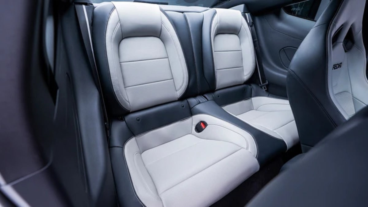 Khoang ghế ngồi Ford Mustang