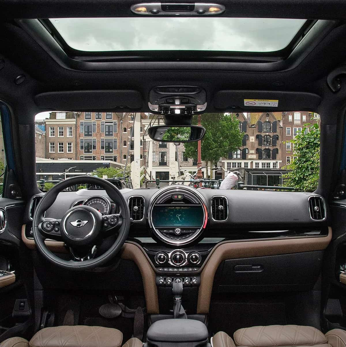 Khoang lái của Mini Countryman