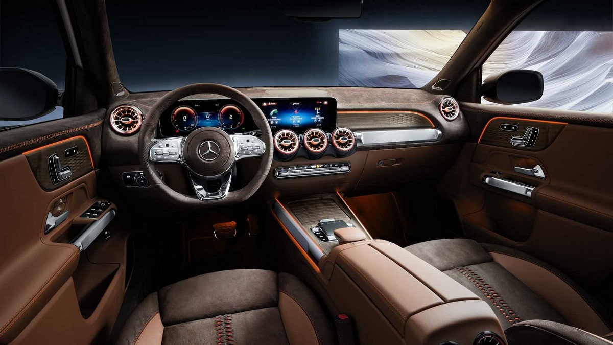Khoang lái hiện đại, tiện nghi của Mercedes GLB