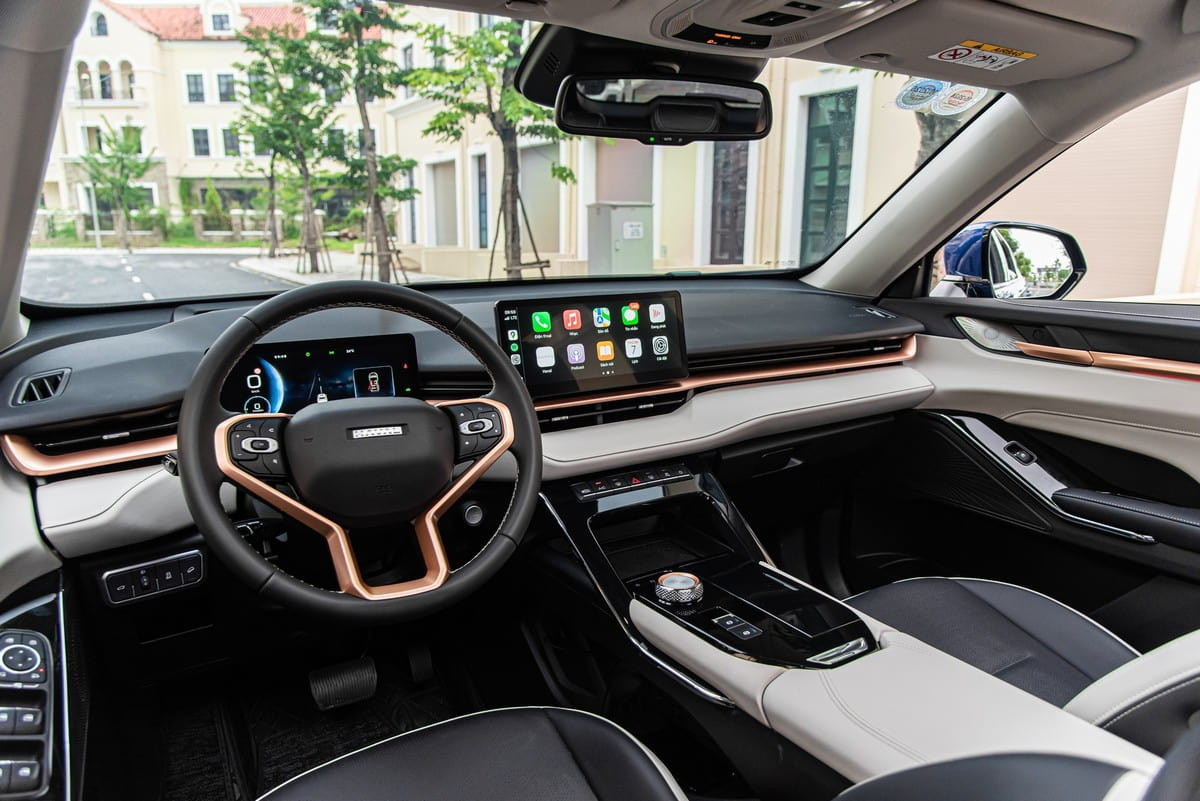 Không gian khoang lái của Haval H6