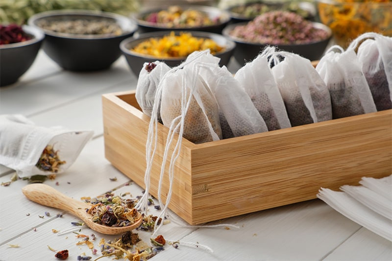 Khử mùi trên xe ô tô với túi trà thảo dược