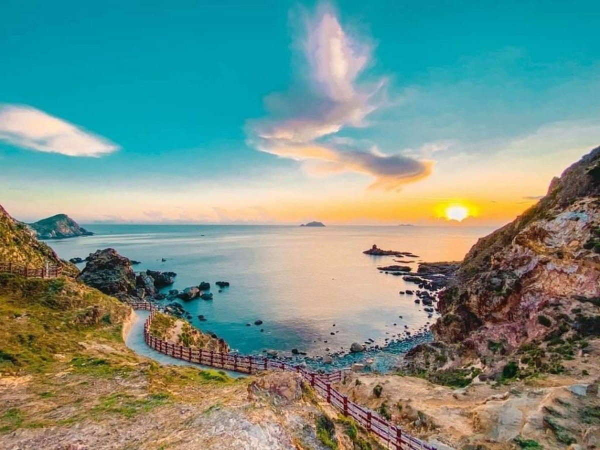 Khung cảnh biển Quy Nhơn