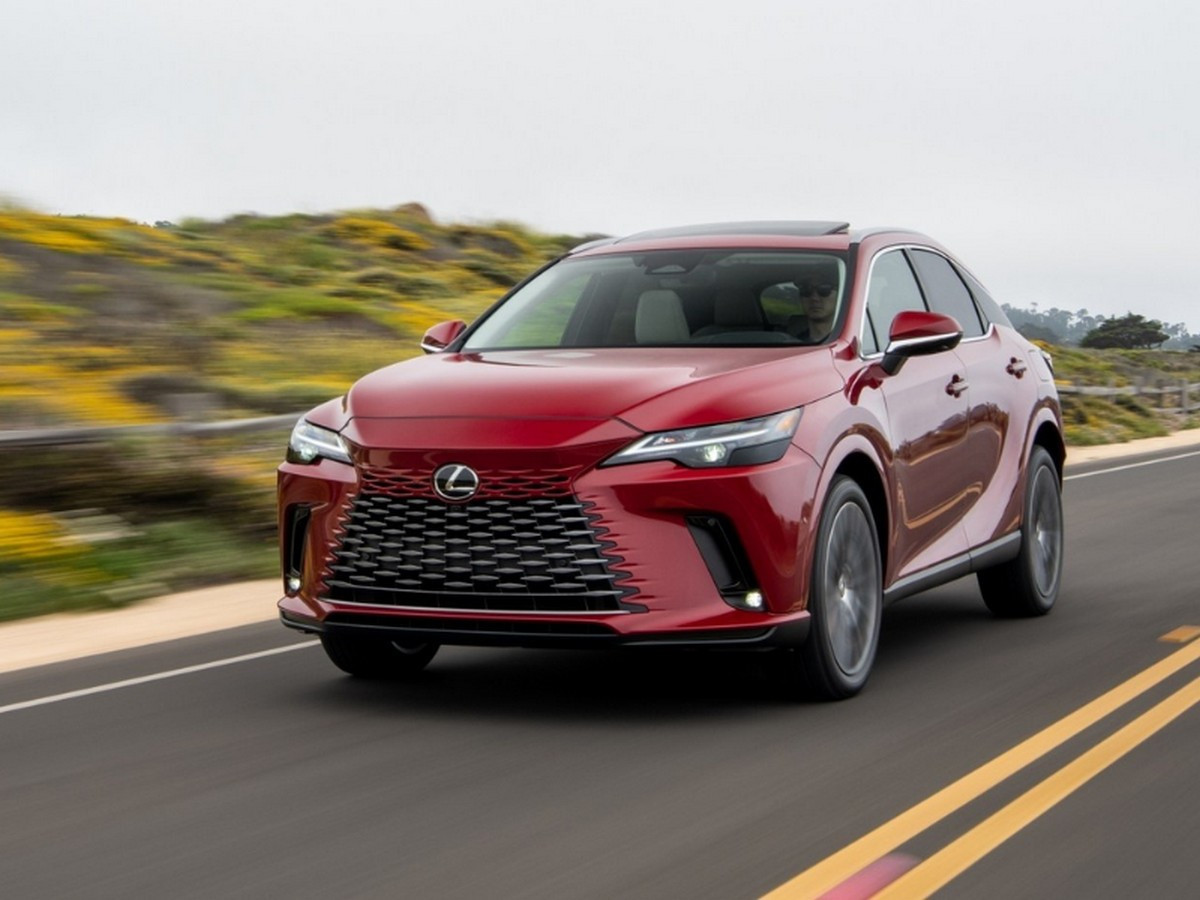 Lexus RX 350 Luxury vận hành êm ái trên mọi cung đường
