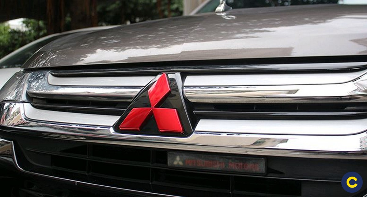 Logo Mitsubishi với ba viên kim cương