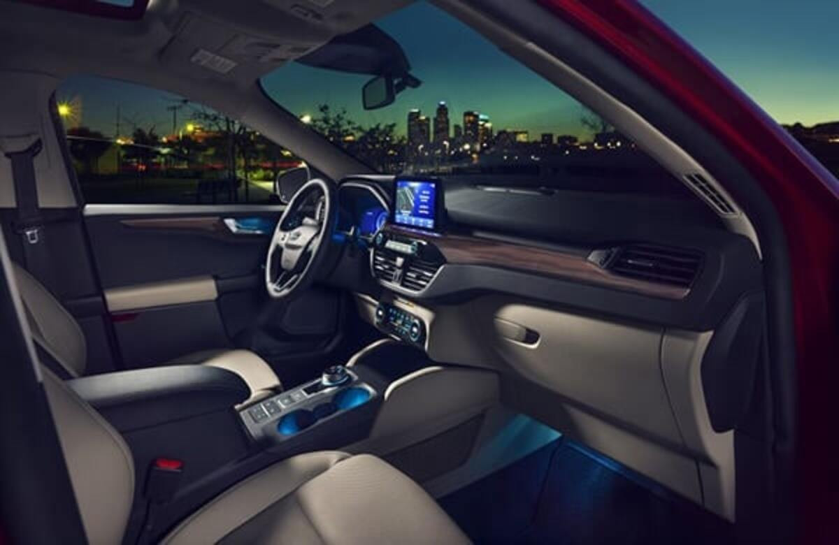 Màn hình điều khiển Ford Escape 2023