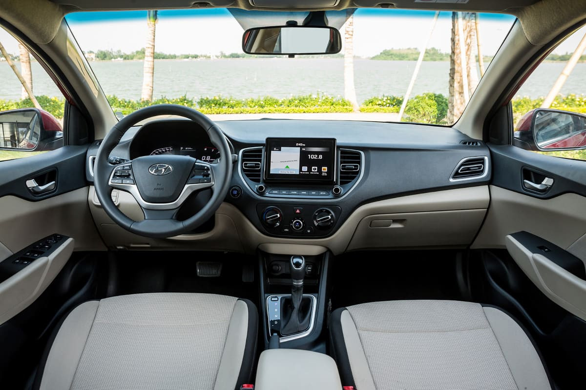 Màn hình giải trí Hyundai Accent 2021