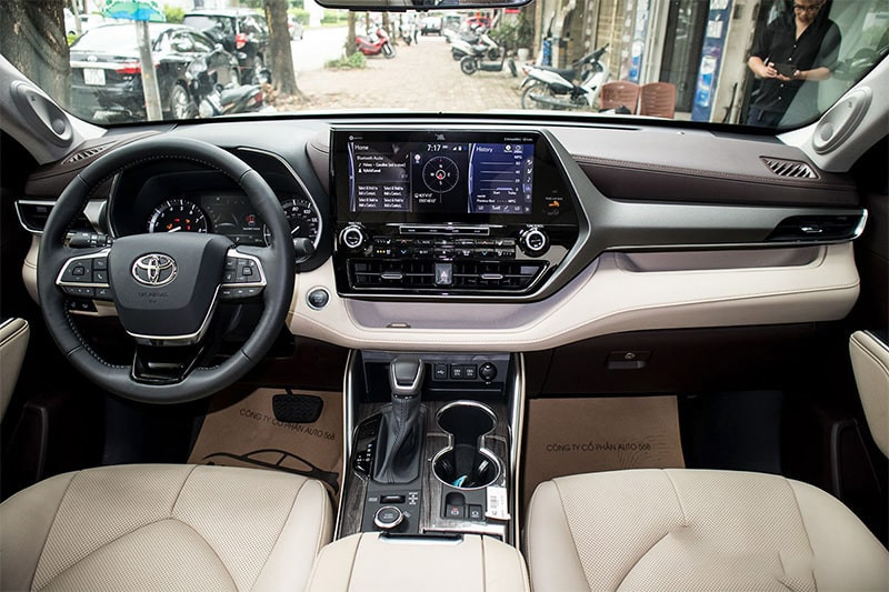 Màn hình giải trí Toyota Highlander 2020