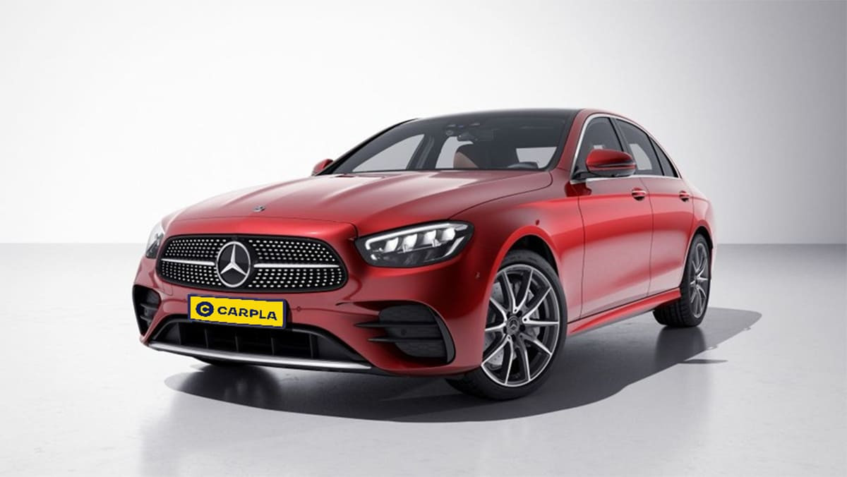 Mercedes E300 AMG thuộc phân khúc xe sang cỡ trung E-Class