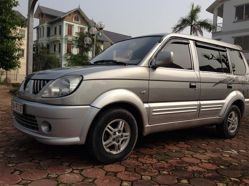 Mitsubishi Jolie MT 2005