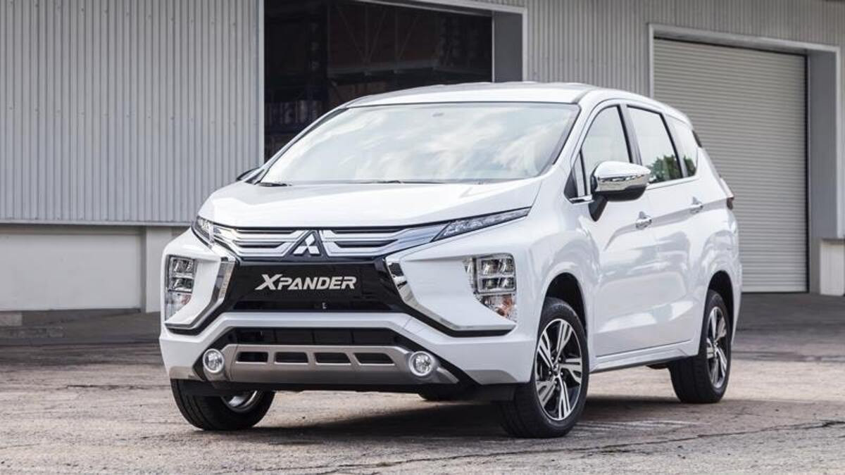 Mitsubishi Xpander bản AT với chìa khóa thông minh và camera lùi