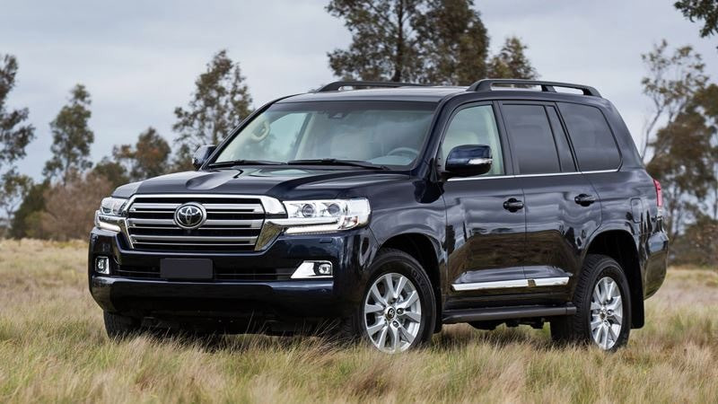 Mua xe Toyota Land Cruiser 2019 cũ