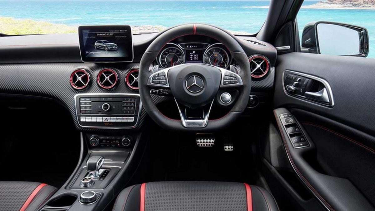 Ná»™i tháº¥t Mercedes-Benz A250 Sport AMG