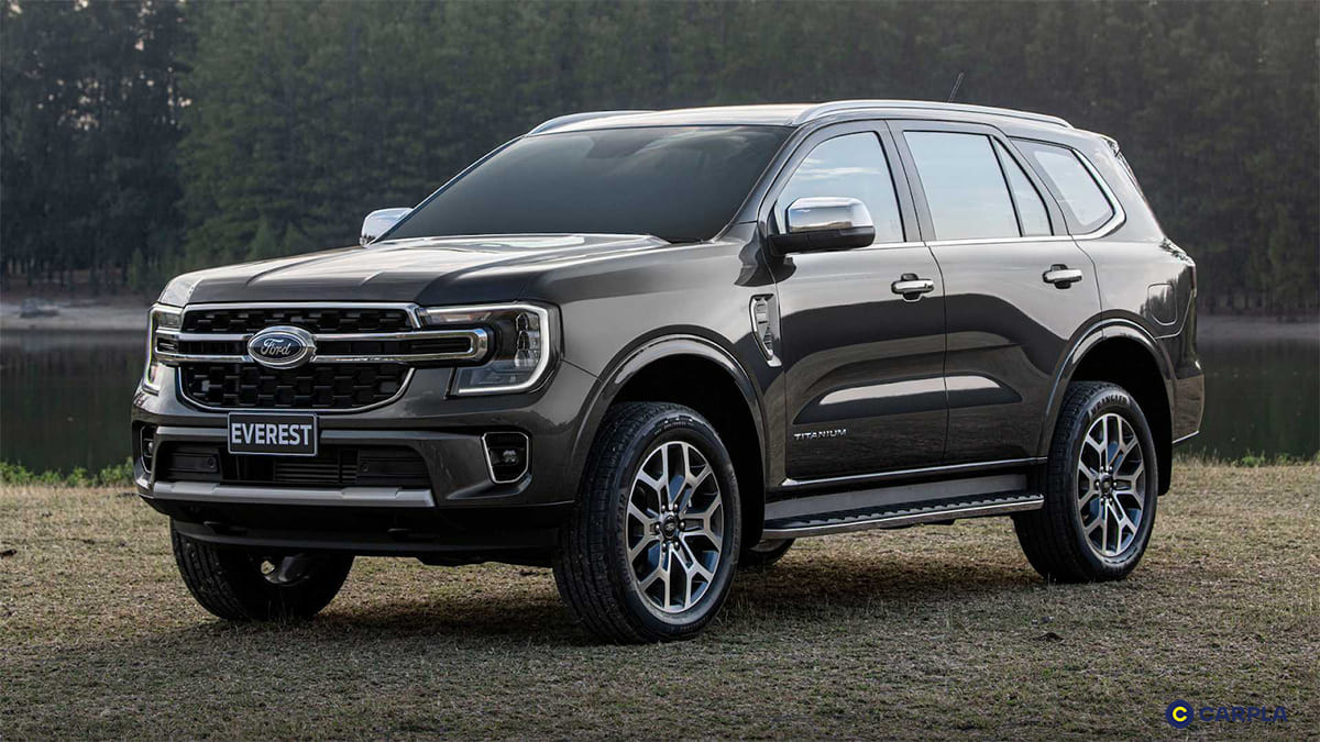 Ngoại hình hầm hố, vuông vức của xe Ford Everest 2022