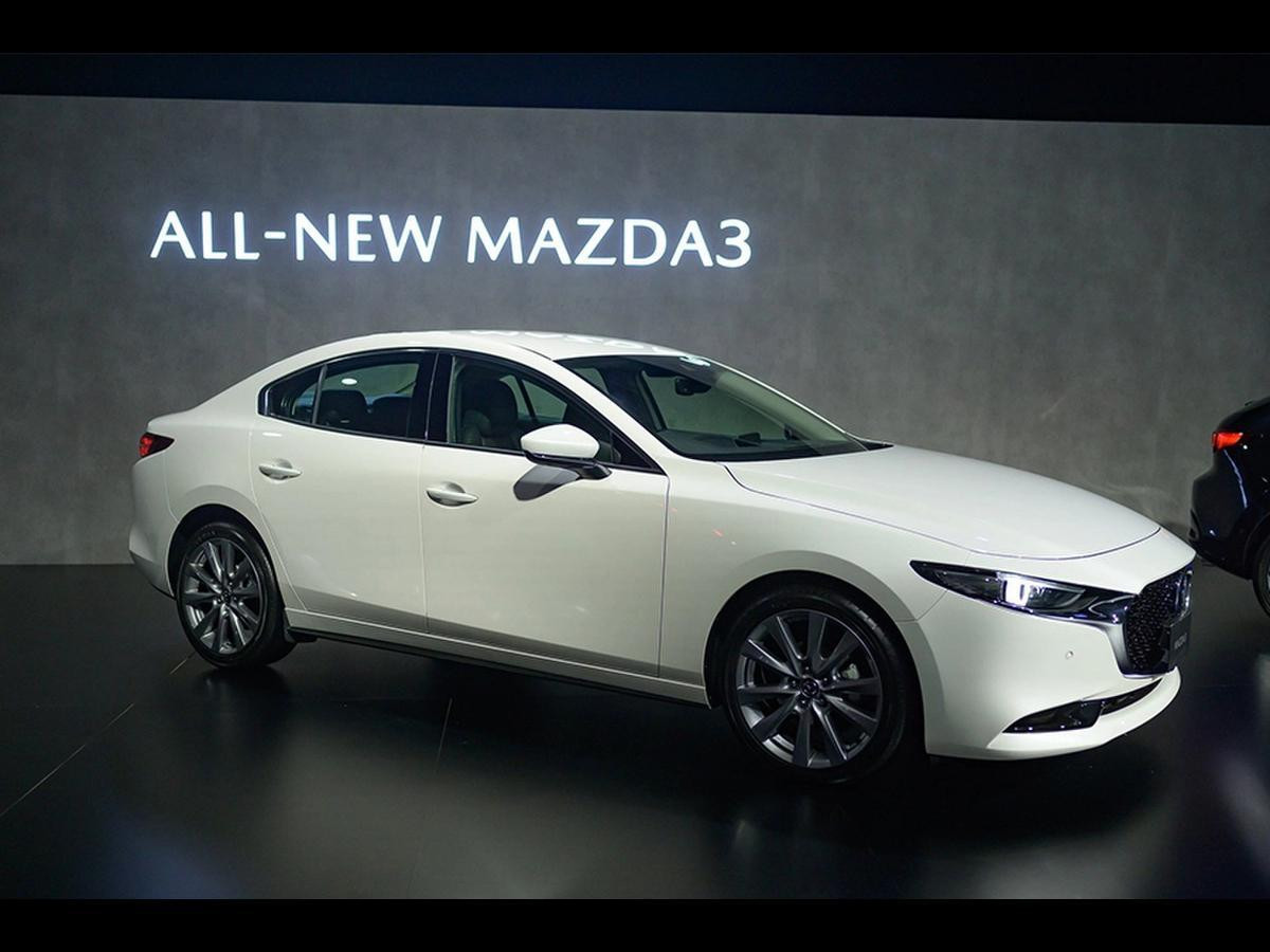 Ngoại thất Mazda 3 2021