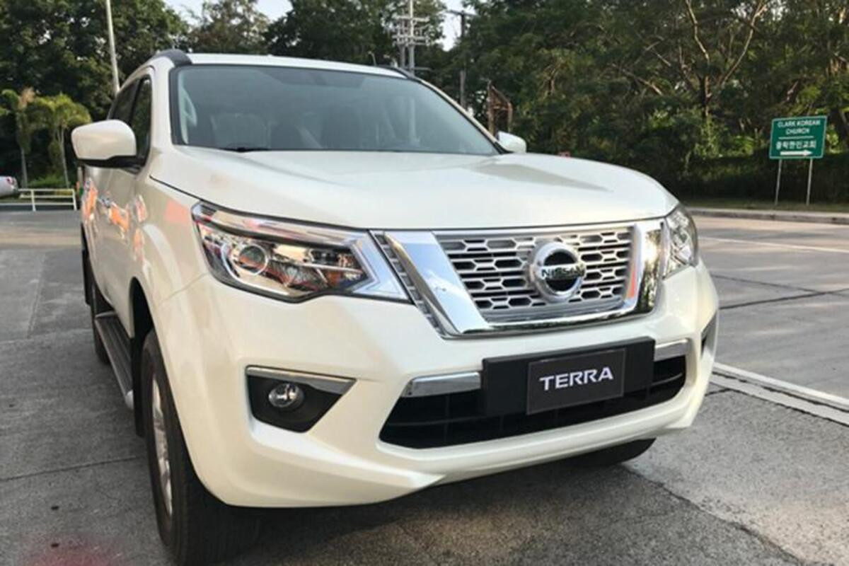 Ngoại thất Nissan Terra 2019