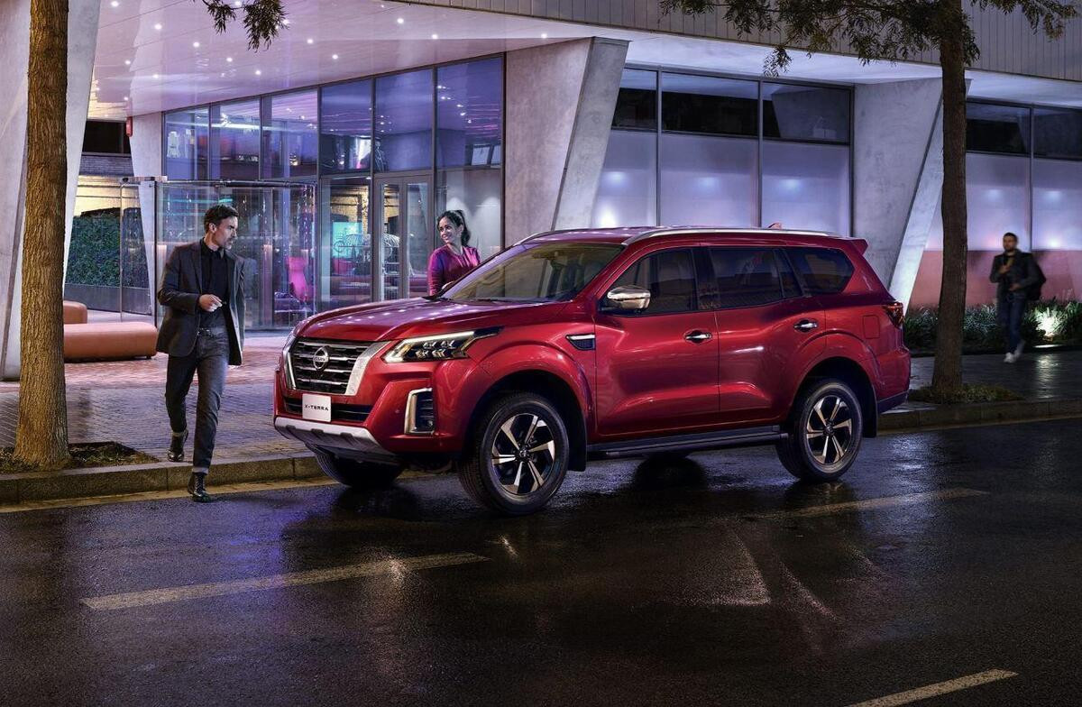 Ngoại thất Nissan Terra 2021