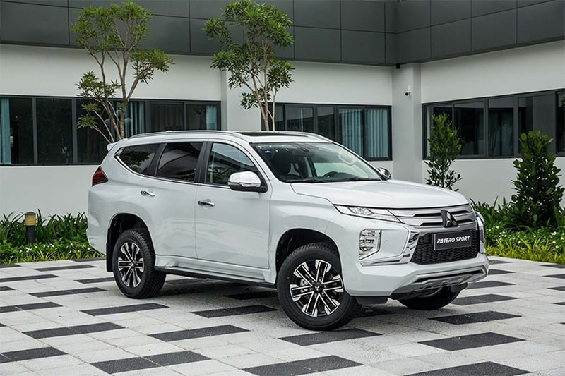 Ngoại thất xe Mitsubishi Pajero Sport