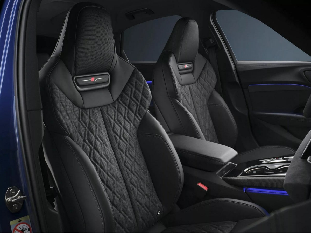 Nội thất Audi A5 2025 rộng rãi với ghế ngồi êm ái