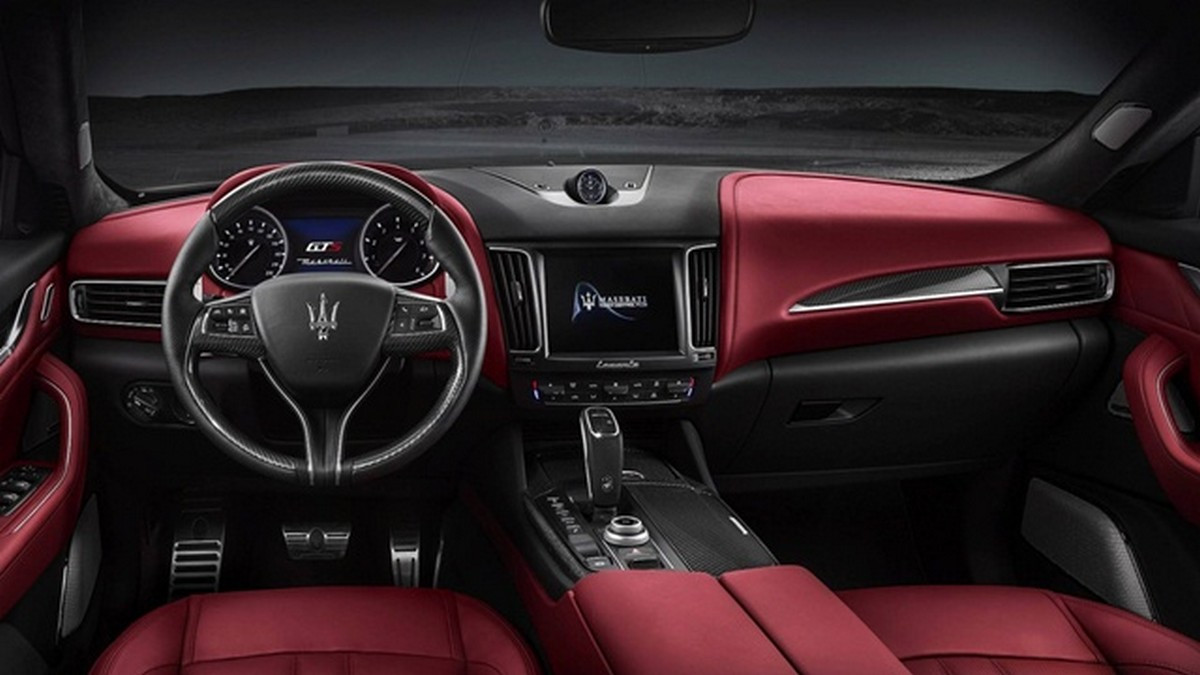 Nội thất của xe Maserati Levante