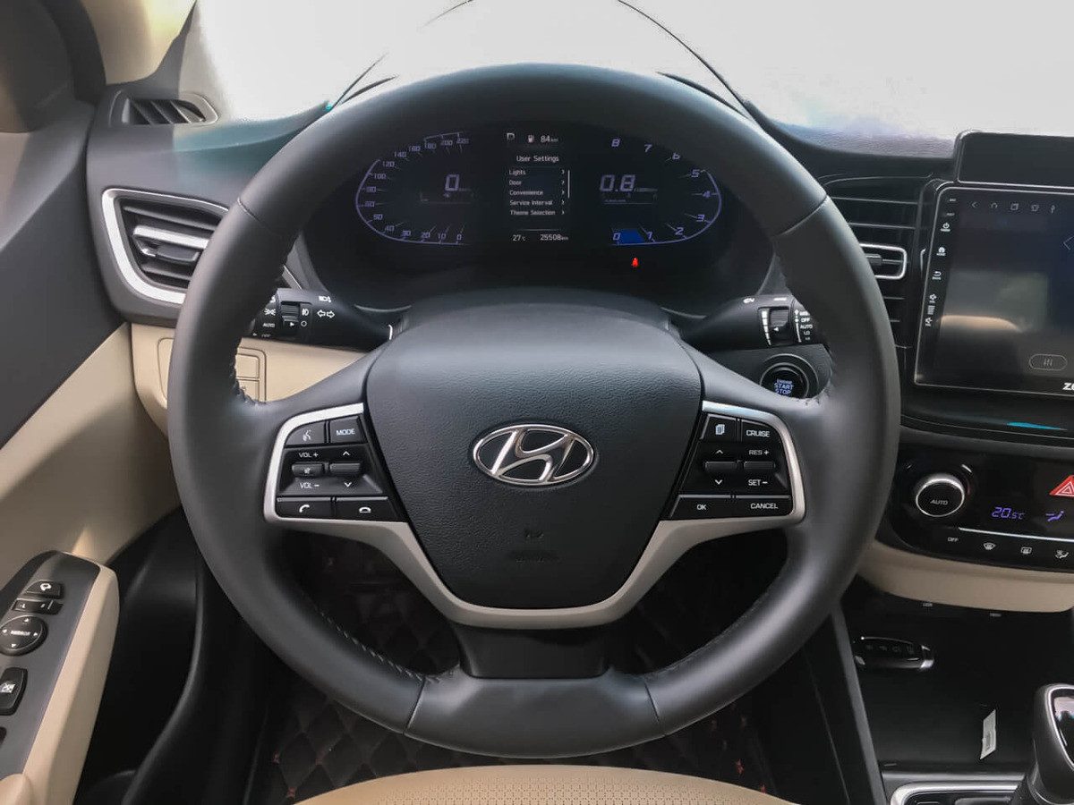 Nội thất Hyundai Accent 2021