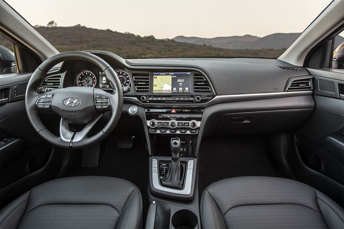 Nội thất Hyundai Elantra 2019