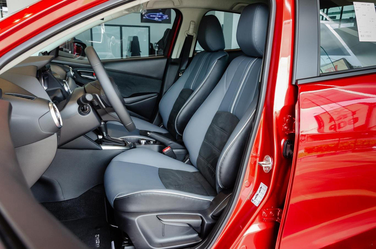 Nội thất Mazda 2 2019 ấn tượng, hiện đại và tiện nghi
