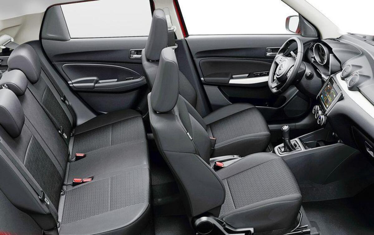 Nội thất Mazda 2 2020 với đa dạng màu sắc