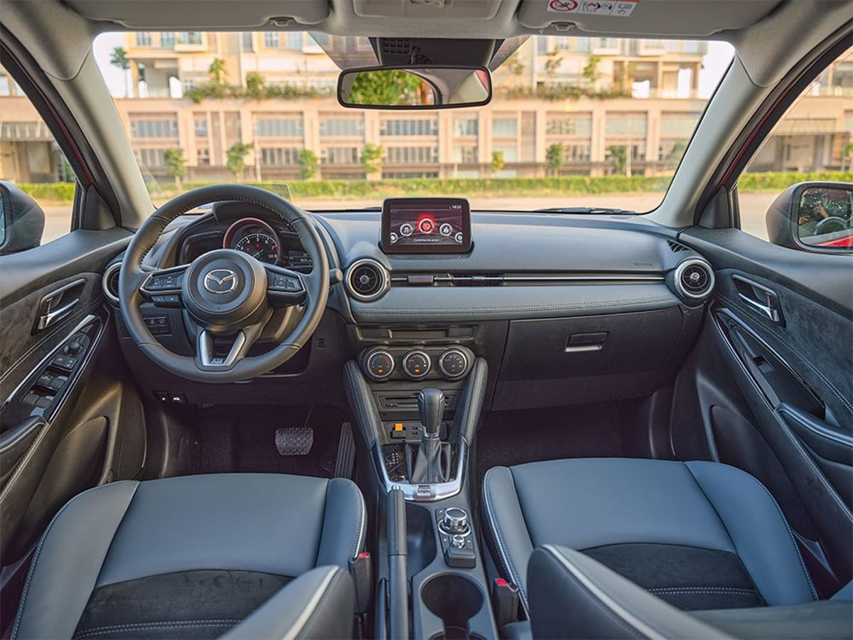 Nội thất Mazda 2