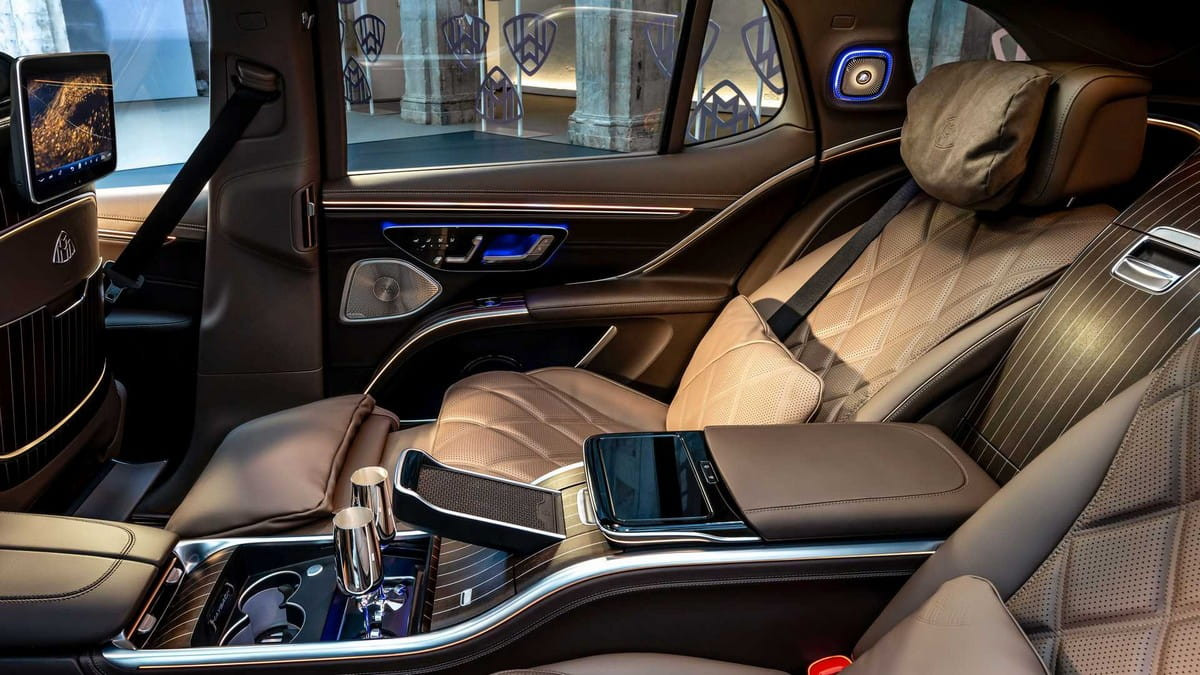 Nội thất Mercedes-Maybach EQS SUV