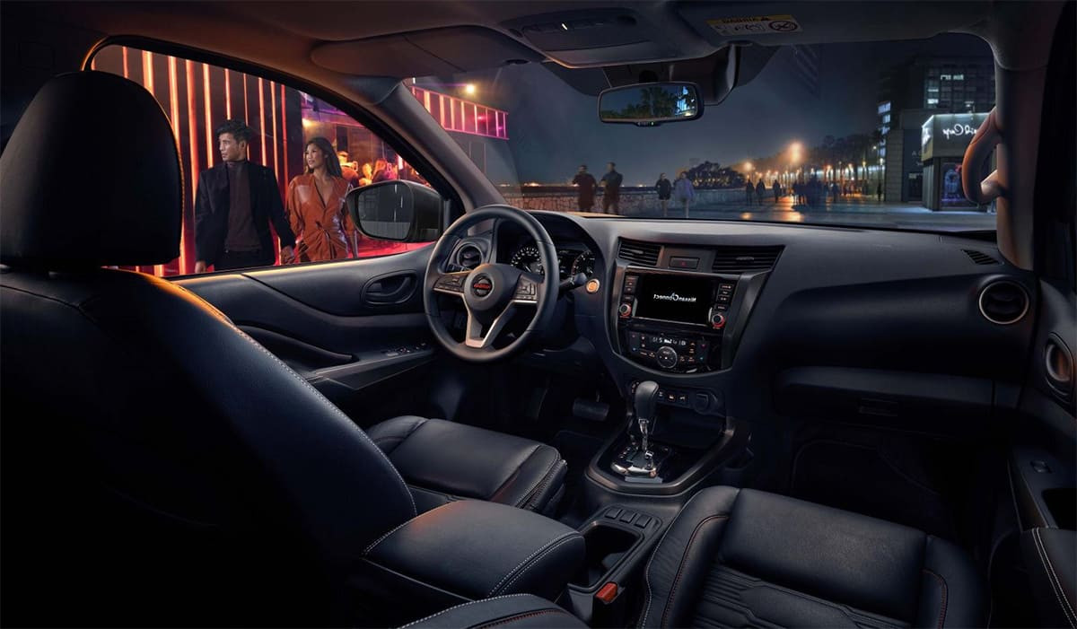 Nội thất Nissan Navara 2021