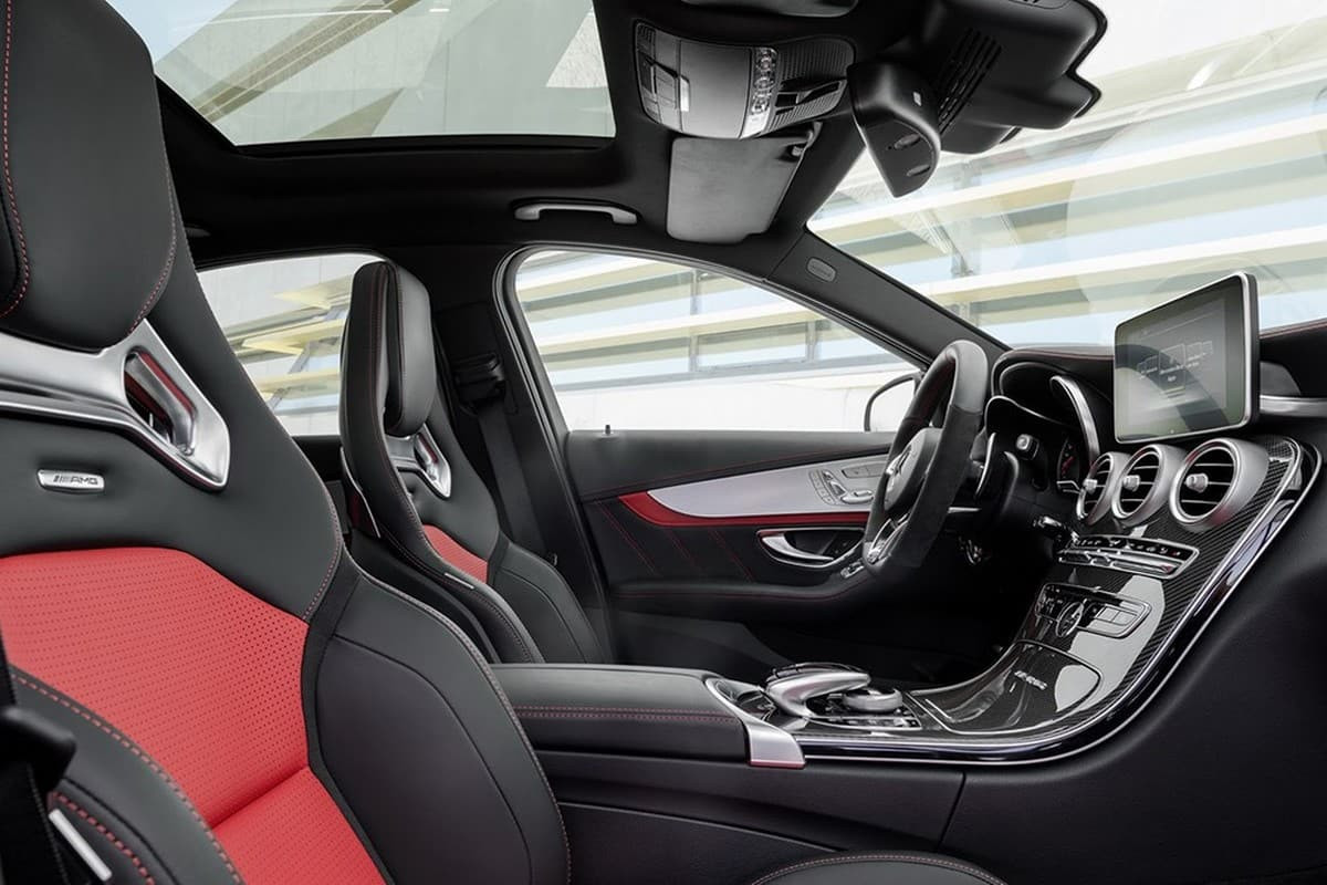 Nội thất sang trọng của Mercedes C-Class