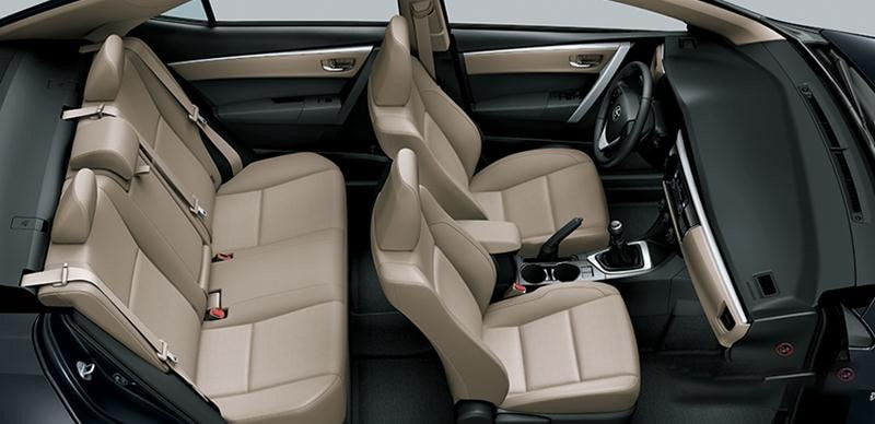 Nội thất Toyota Corolla Altis 2018