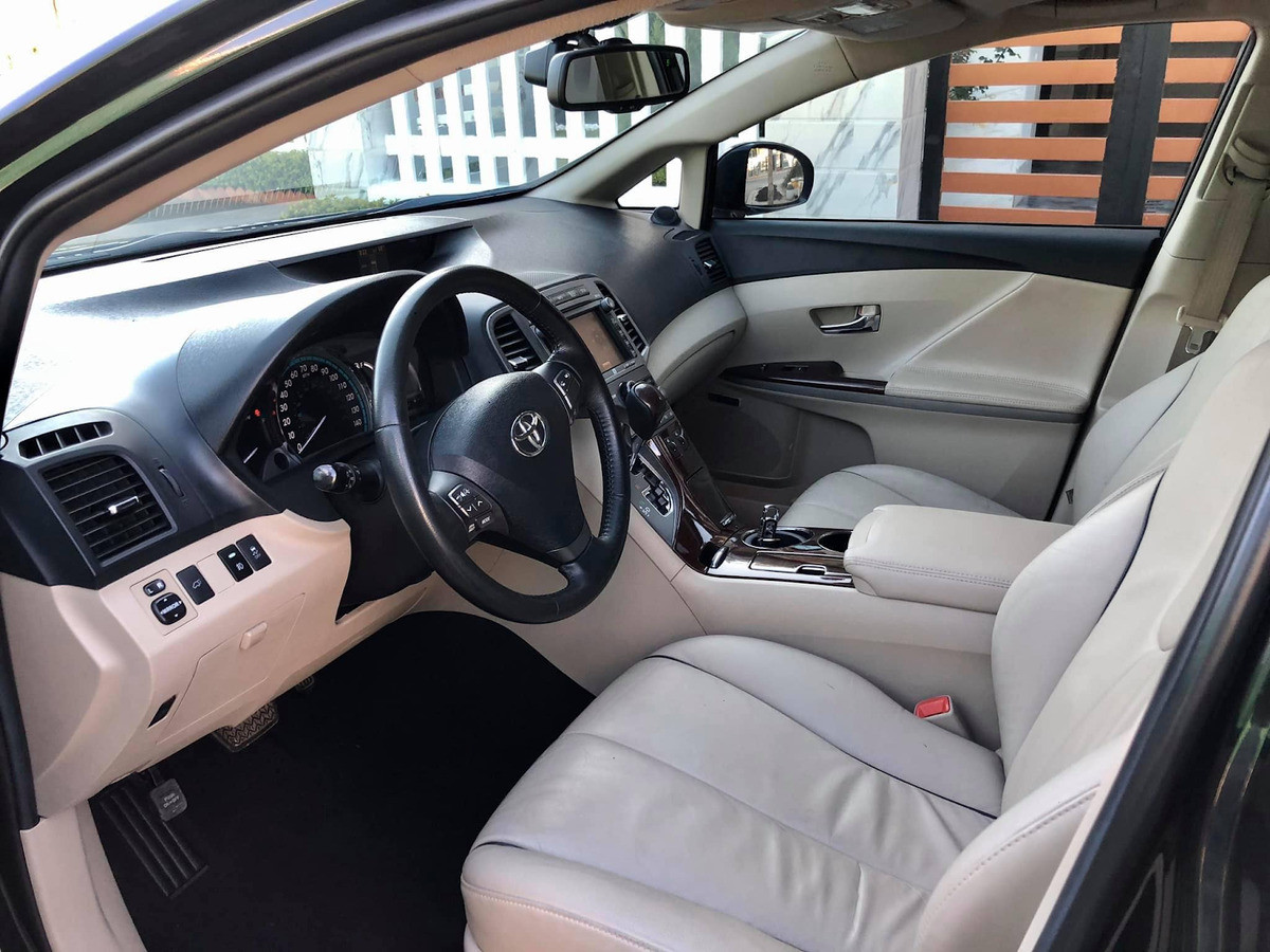 Nội thất Toyota Venza 2020 cao cấp và tiện nghi