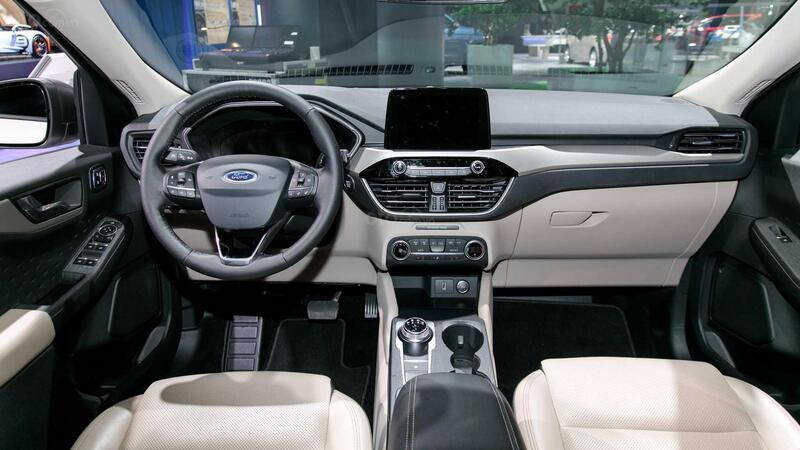 Nội thất xe Ford Escape