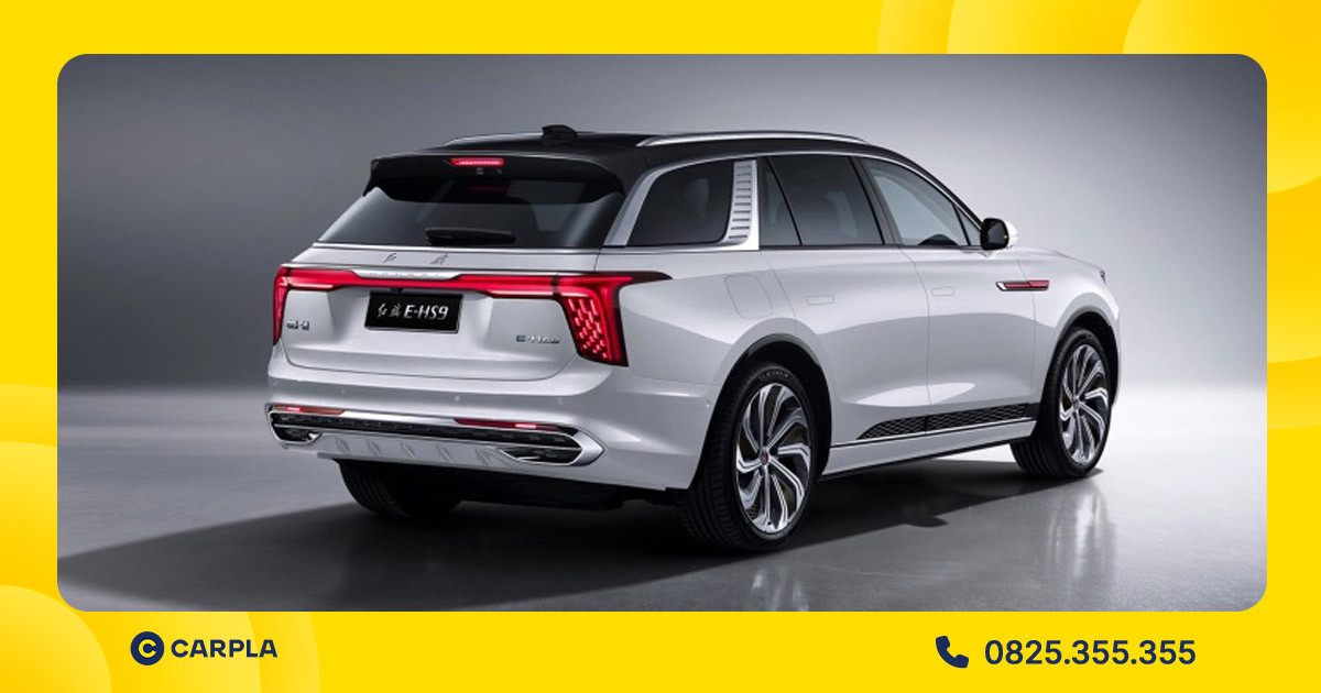 Nội thất xe Hongqi E-HS9 với 7 màn hình