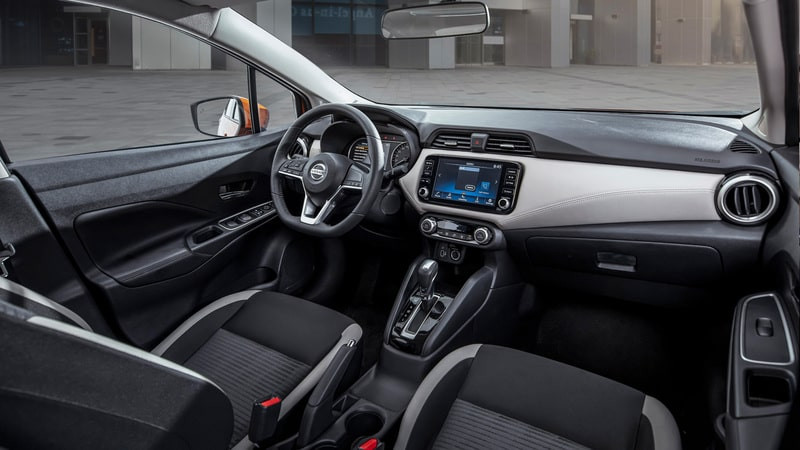 Nội thất xe Nissan Almera
