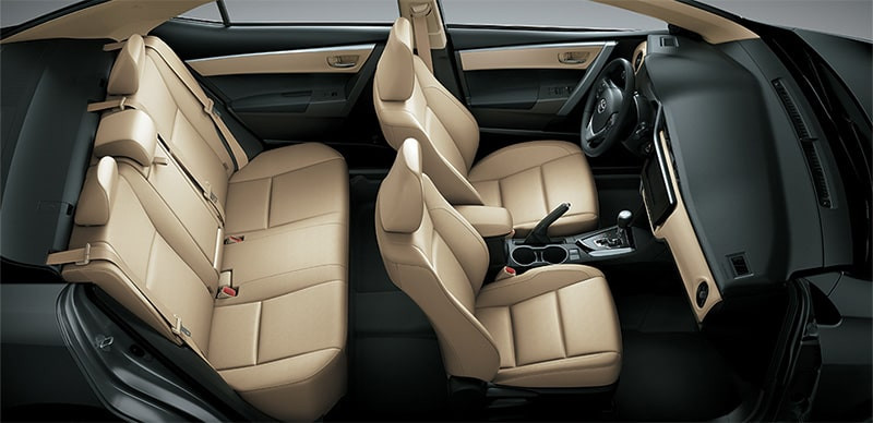 Nội thất xe Toyota Corolla Altis 2019