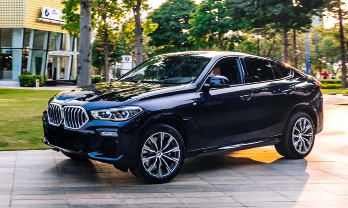 Phần đầu xe thể thao của BMW X6