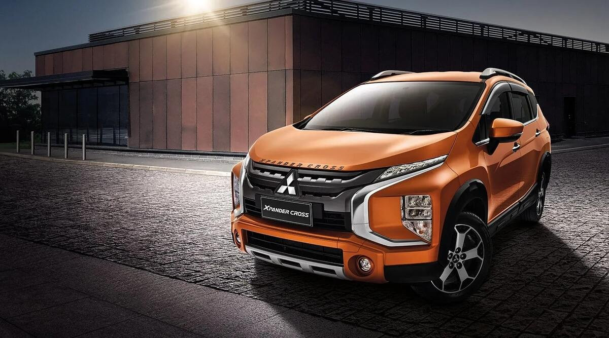 So sánh giá bán Mitsubishi Xpander Cross và Toyota Rush