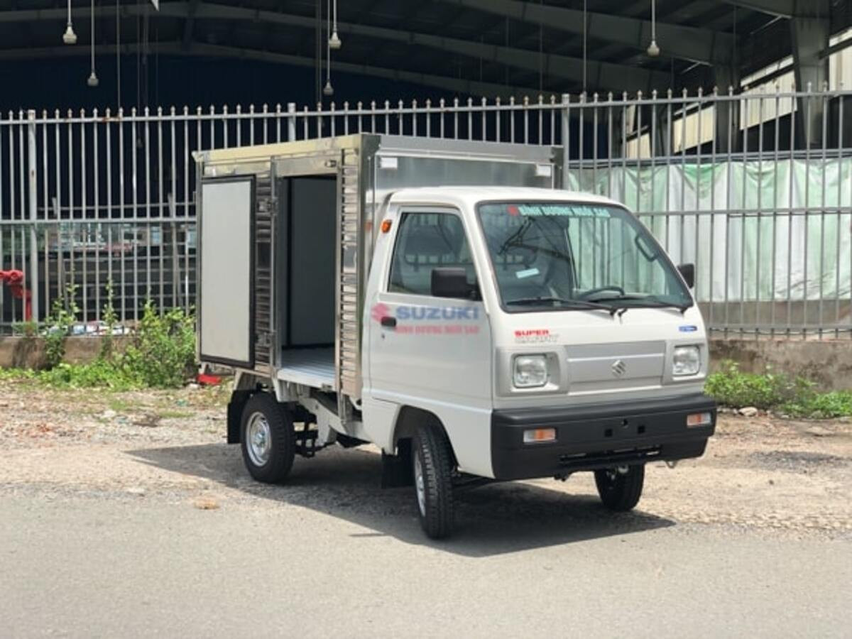 Suzuki Carry là dòng xe tải hàng nhẹ chuyên dùng để chở hàng hóa