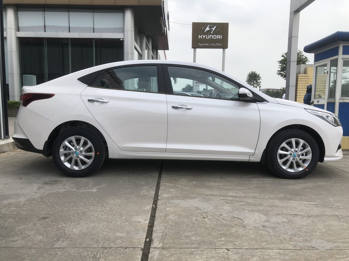 Thân xe Hyundai Accent 2021