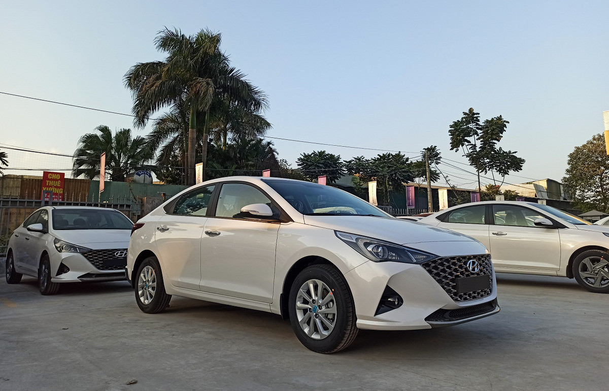 Thân xe Hyundai Accent 2022