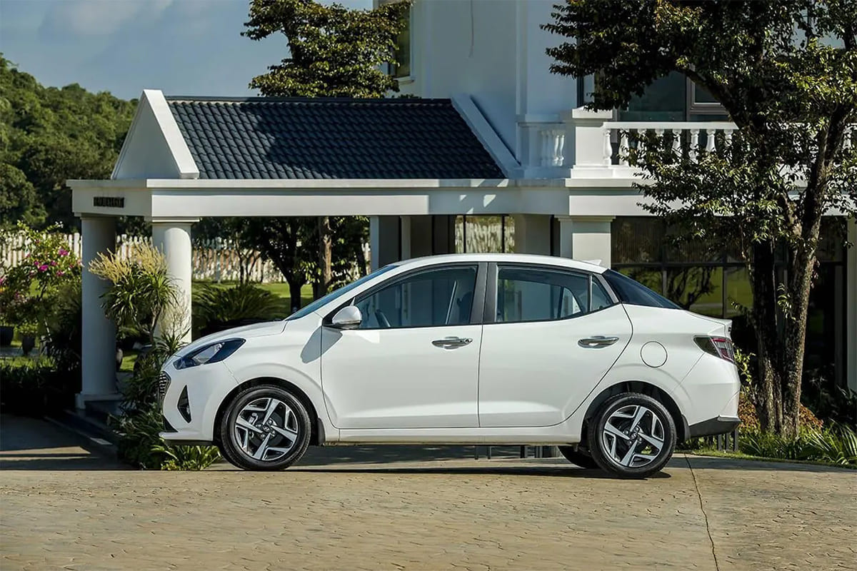 Thân xe Hyundai Grand i10 2022