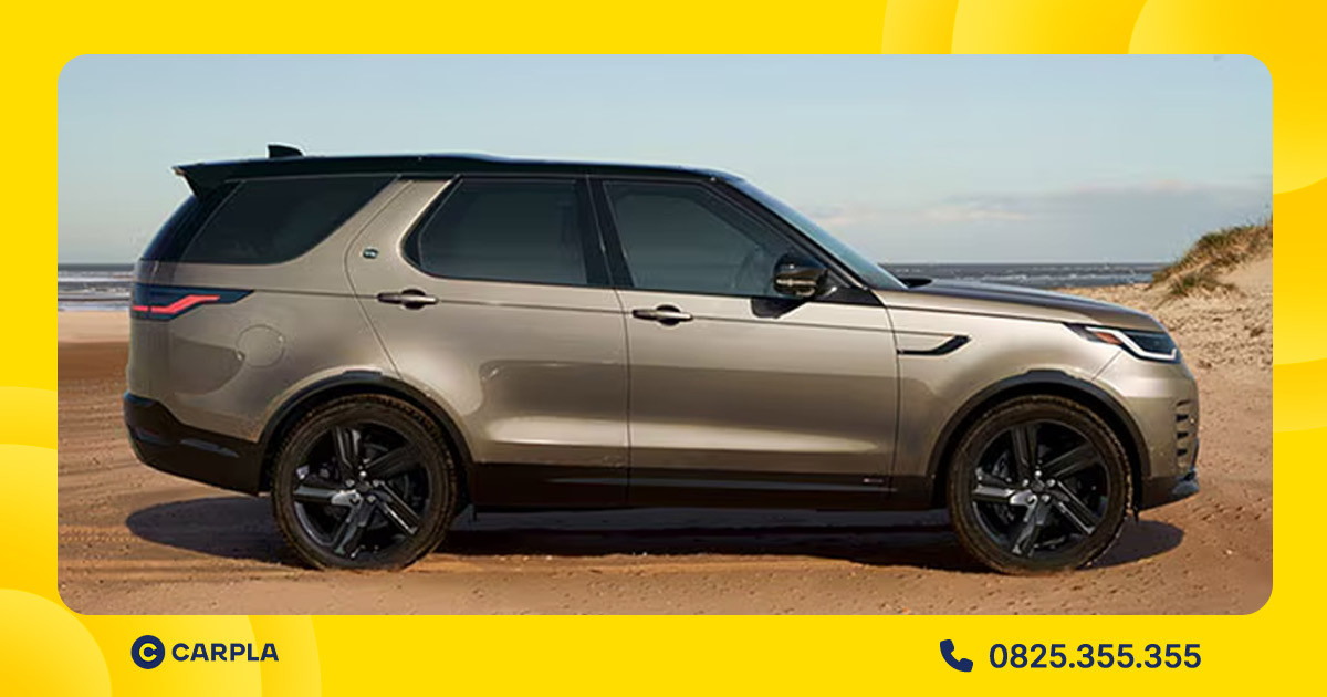 Thân xe Land Rover Discovery vuông vức và mạnh mẽ