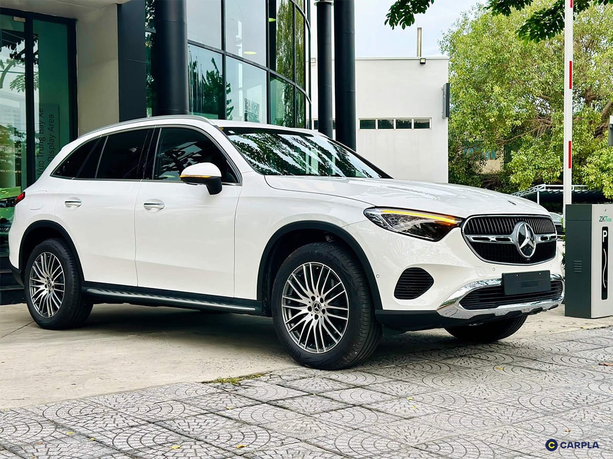 Thân xe Mercedes GLC 200 4Matic 2024
