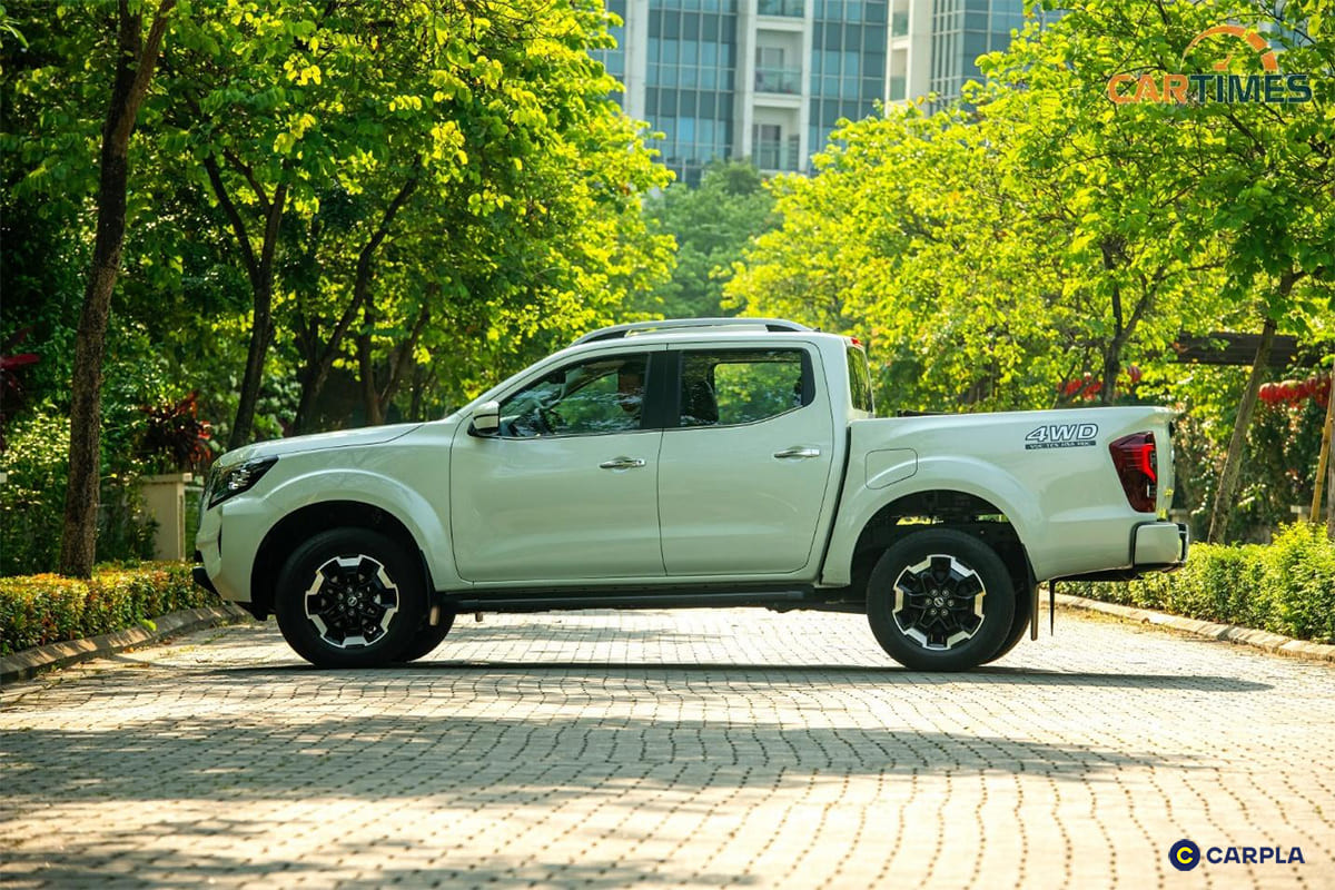 Thân xe Nissan Navara 2021